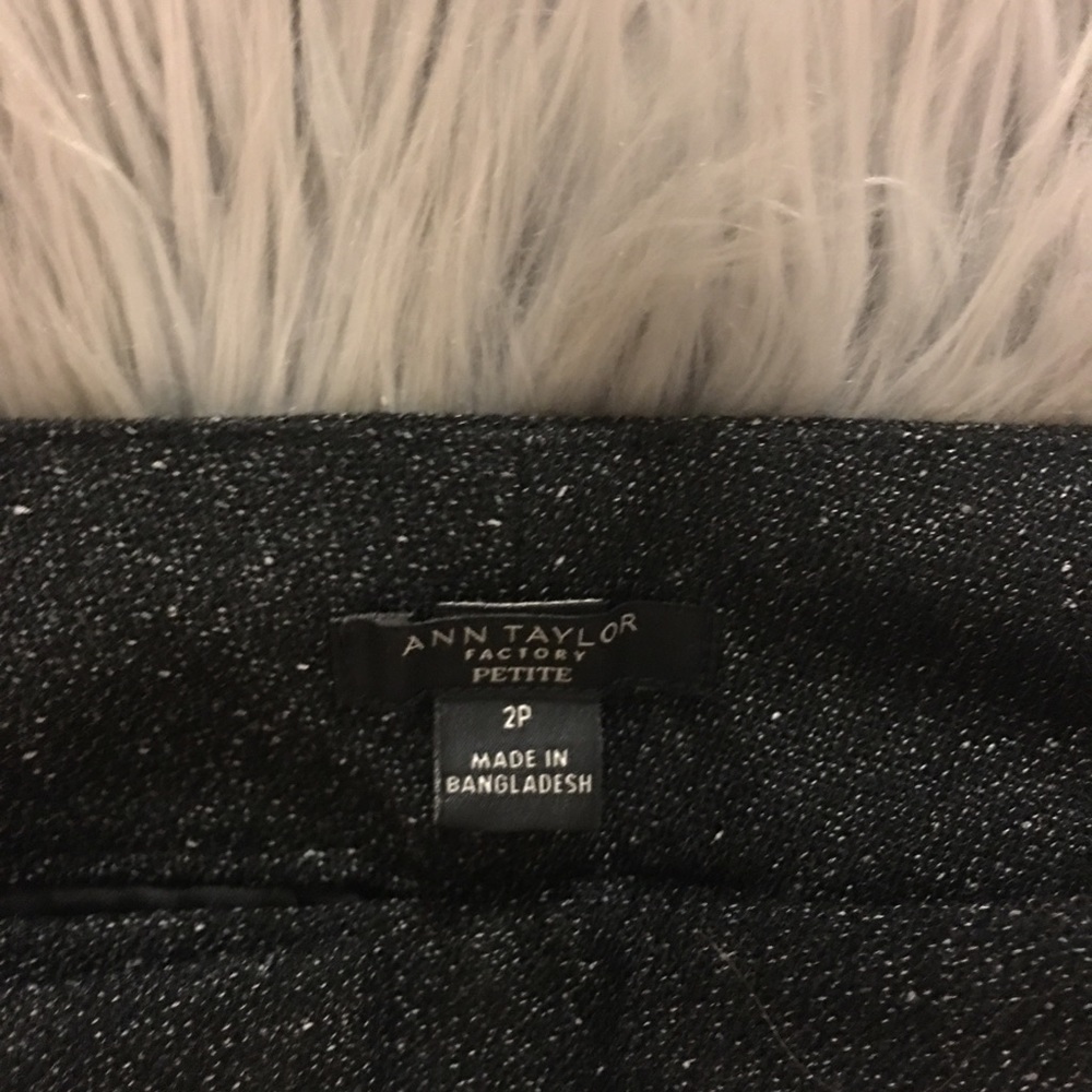 Women’s ANN TAYLOR dress slacks new without tags.